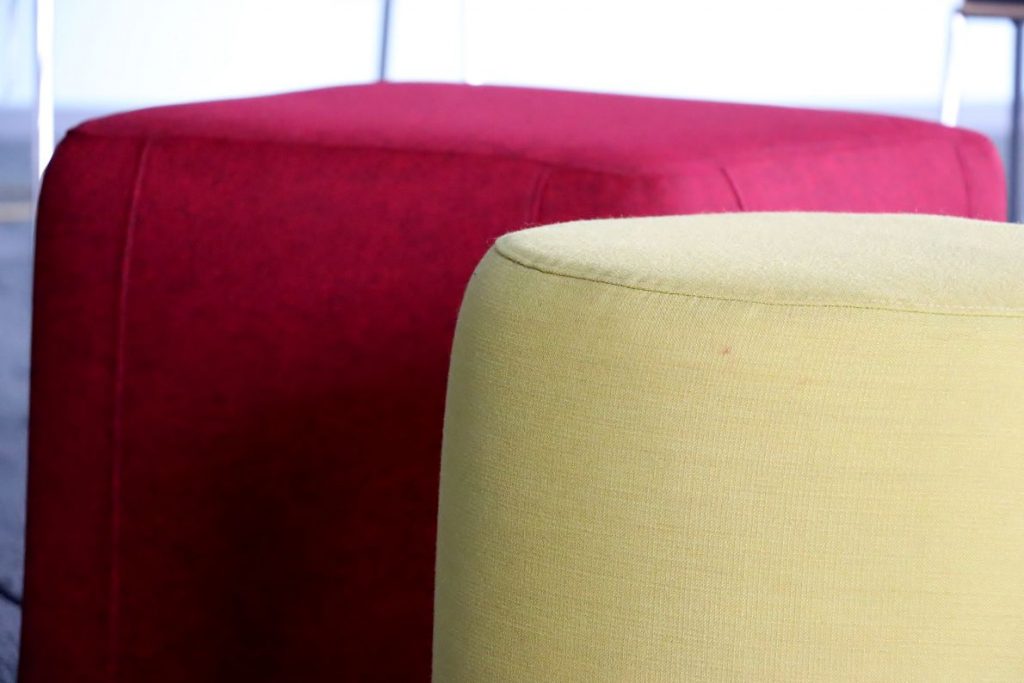 Einrichtung im Seminarraum der Ausbildung psychologische Beratung für Langenselbold